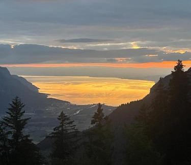 Leysin Otro | Place for camping car at leysin