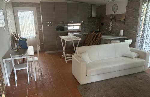 Fondi Casa | Villa residenziale in un villaggio
