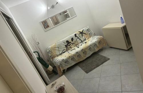 Fondi Casa | Villa residenziale in un villaggio