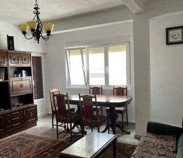 Piedrahita Apartamento | Amplio, fresco y céntrico, con patio y balcón