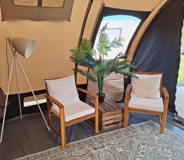 Eext Otro | Glamping de Waardtent 2