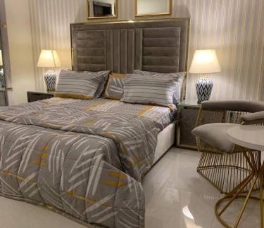 Lahore Apartamento | 1 Bed Ultra Luxury Apartment XY21
