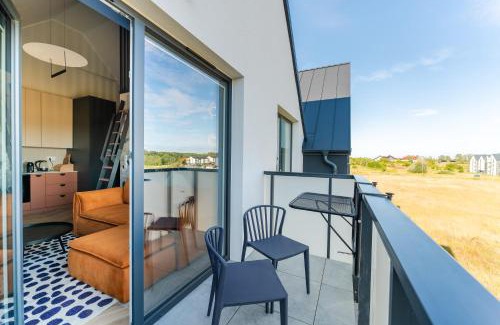 Ustronie Morskie Apartamento | Ustronie Sunny Apartment with Mezzanine