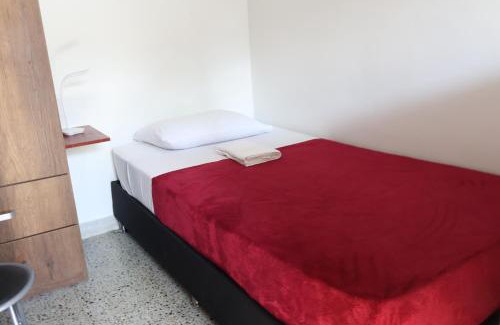 El Poblado Casa | A1 Living Poblado Cómoda habitación privada