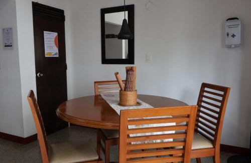El Poblado Casa | A1 Living Poblado Cómoda habitación privada