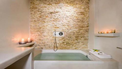 Vlychada Casa | Villa Fragrant olive trees Exclusive 12guests