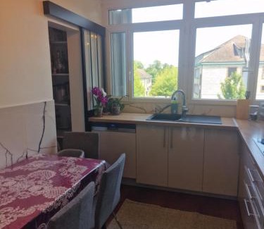 Savigny-sur-Orge Apartamento | Appartement équipé, calme et lumineux avec Parking inclus