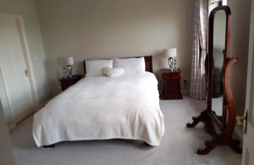 Glin Cama Y Desayuno | Clonoughter Heights