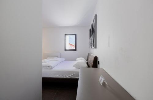 Lumino Apartamento | Suite Deluxe x4PAX Lumino - Bellinzona-By EasyLife Swiss