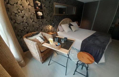 Saint-Pierre-le-Vieux Casa | La chambre d'Hôt'ize