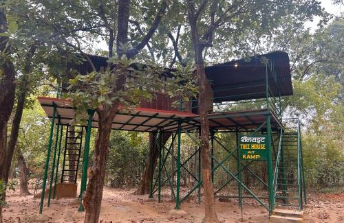 Baihar Otro | Treehouse at Kamp