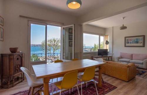 Kabatas Apartamento | Waterfront Apartments with a Stunning View