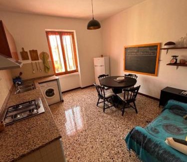 Alghero Apartamento | Via Giuseppe Palomba 18 Guest House