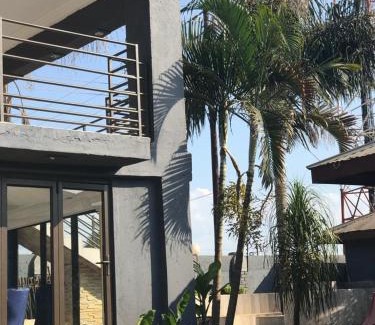 Thohoyandou Cabina | Nyakhosi Lodge