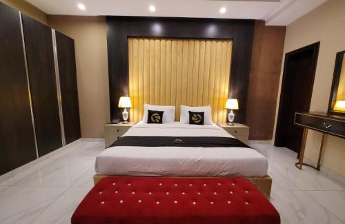 Lahore Hotel | Lahore Top Night Services with Luxury Room