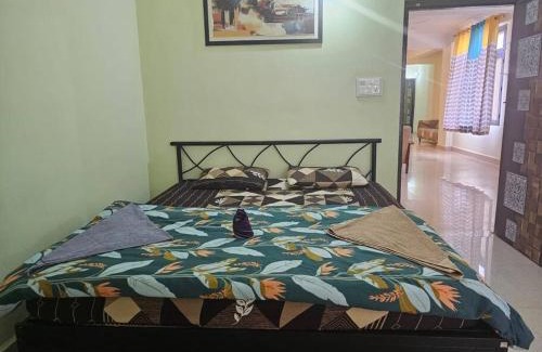 Alambagh Apartamento | 3 BHK in Krishna Nagar Lucknow LKO401L