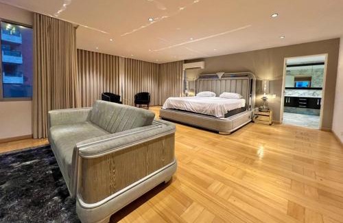 La Florida Apartamento | ESPECTACULAR PENTHOUSE CERCA AL TESORO - Poblado