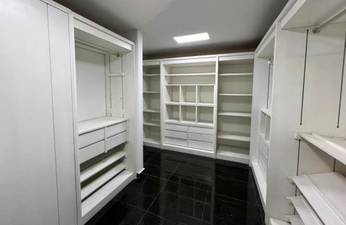 La Florida Apartamento | ESPECTACULAR PENTHOUSE CERCA AL TESORO - Poblado