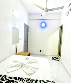 Male Casa | Orion Star