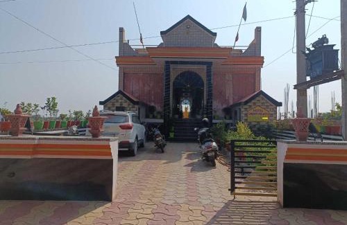 Bharatpur Hotel | OYO hotel dream palace