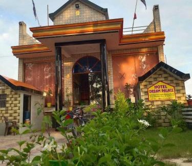 Bharatpur Hotel | OYO hotel dream palace