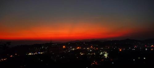 Stuart Hill Apartamento | Coorg city view homestay