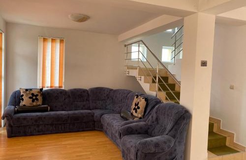Sura Mica Villa | Casa moderna cu 3 dormitoare