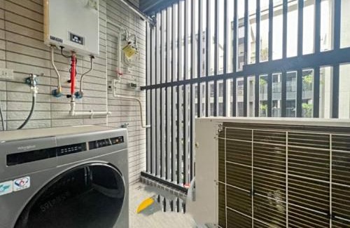 Sanmin Apartamento | 可免費停車 近火車站 瑞豐夜市 高醫大學 WIFI智能電視 全新舒適 洗衣機 獨立廚房可月租new