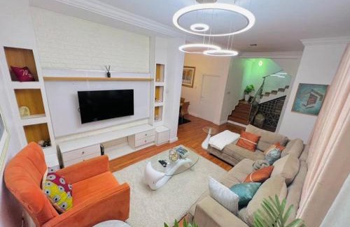 Ofin Cama Y Desayuno | 3BEDROOM APARTMENTs DESAY VILLA