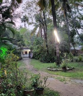 Kuzhuppilly Casa | Green Finch Lake View Garden Residency