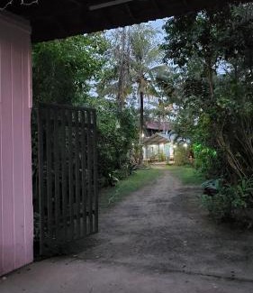 Kuzhuppilly Casa | Green Finch Lake View Garden Residency