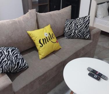 Ukunda Cama Y Desayuno | Candys Apartment