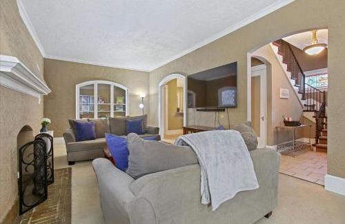 Scranton Casa | Greenridge Getaway:Near Universities & Attractions