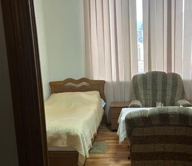 Noyemberyan Hotel | Levon 2