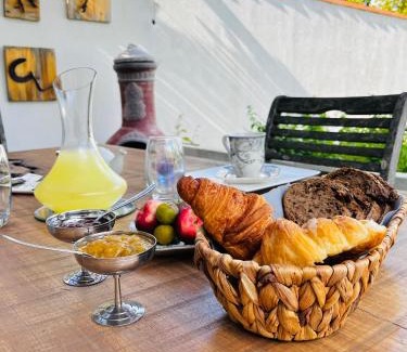 Aytre Cama Y Desayuno | ô Simple Plaisir