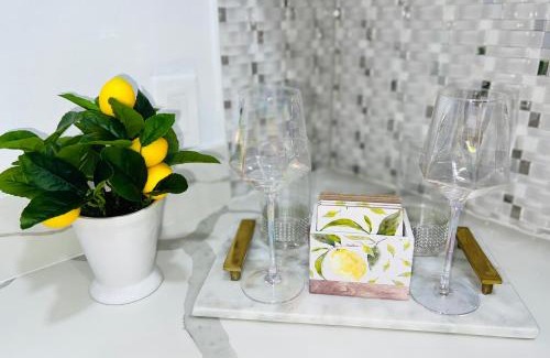 Humble Casa | Luxury Studio only 5 miles to IAH
