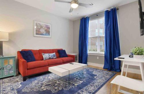 Highlands - Perkins Apartamento | Highly Desired Travel CondoComfy King Bed
