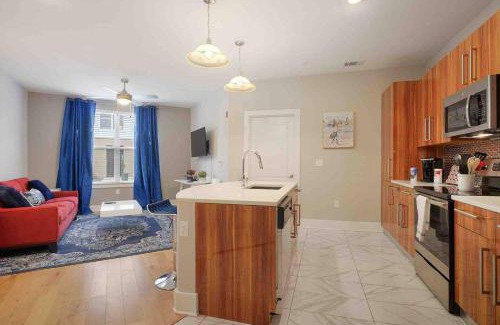 Highlands - Perkins Apartamento | Highly Desired Travel CondoComfy King Bed