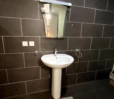 East Legon Apartamento | Raycourt 9 Single Bedroom Apartment
