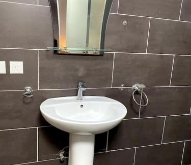 East Legon Apartamento | Raycourt 9 Single Bedroom Apartment