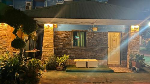Sakon Nakhon Chalet De Esquí | ที่พักสกลนครกรีนเฮ้าส์รีสอร์ท