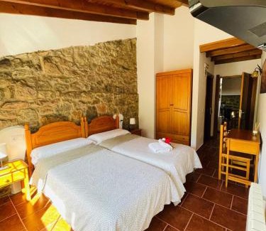 Baselgas Hotel | Hotel Restaurante La Navaliega