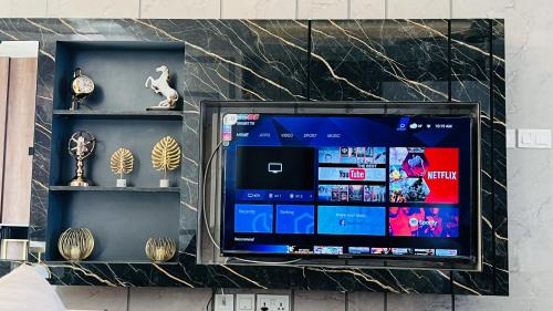 Blue Area Apartamento | Executive 2 Bedrooms Apartment Facing Centaurus Mall Islamabad