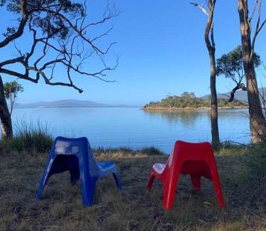 Apollo Bay Casa | Bruny Island, Secluded Waterfront on 5 acres