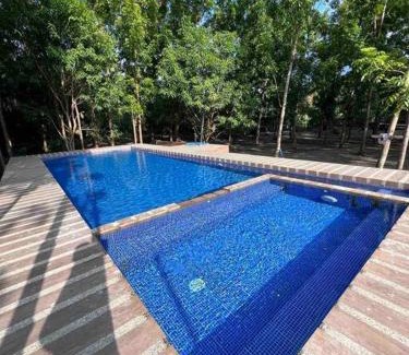 Lian Apartamento | Bus Camper Experience in Lian Batangas