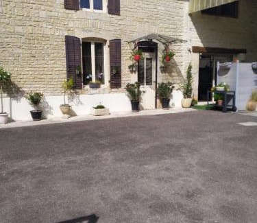Lanty-sur-Aube Cama Y Desayuno | A la maison du Bonheur