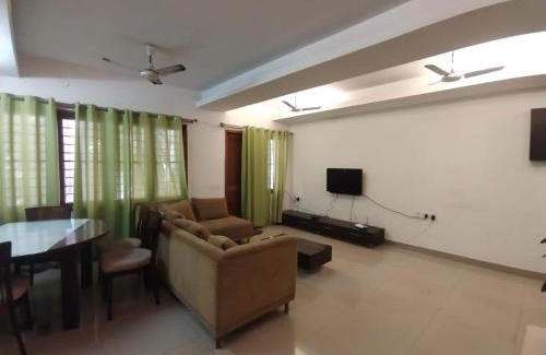 Velachery Apartamento | Sunzii