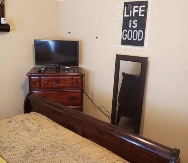 Tougaloo Casa | Lu's Home Away from Home