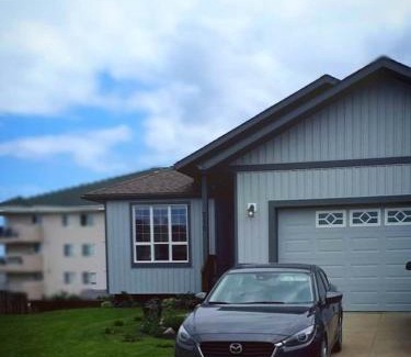 Cold Lake Casa | Cold Lake Retreat - 5 min walk to the beach & marina! (Pet Friendly)