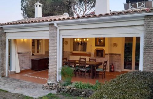 Aljaraque Cama Y Desayuno | Chalet Azul -Quarto Verde